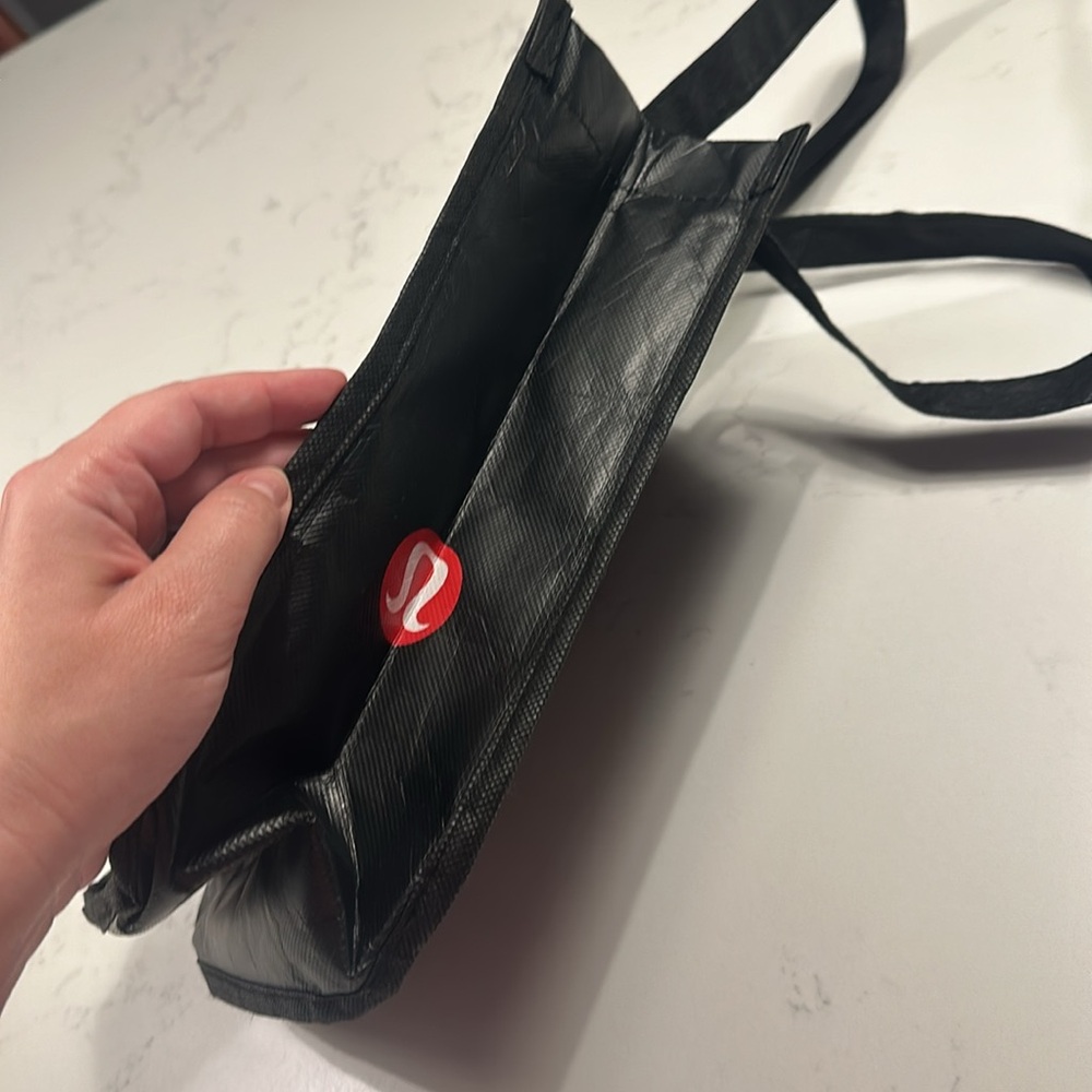 Lululemon snap bag - Picture 3 of 5